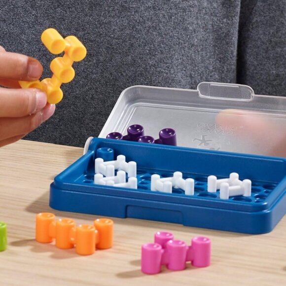 Smart Games IQ Blox - Brain Teasing Puzzle Game 120 Challenges New Sealed Age 6+ - Picture 6 of 12